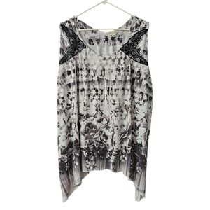 World Unity Women's Floral Sleeveless Top Size 3X Lace Accents White Black